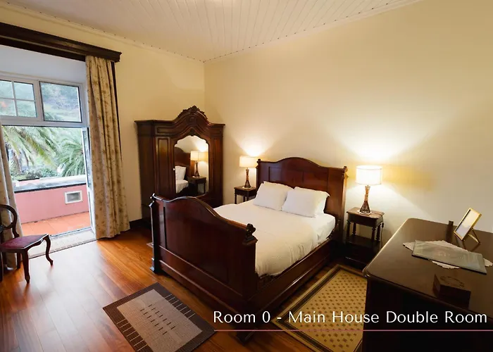 Solar De Lalem Bed & Breakfast Maia (Sao Miguel)