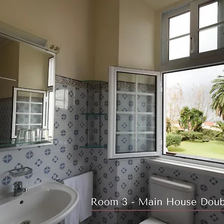 Solar De Lalém Bed and breakfast Maia (Sao Miguel)